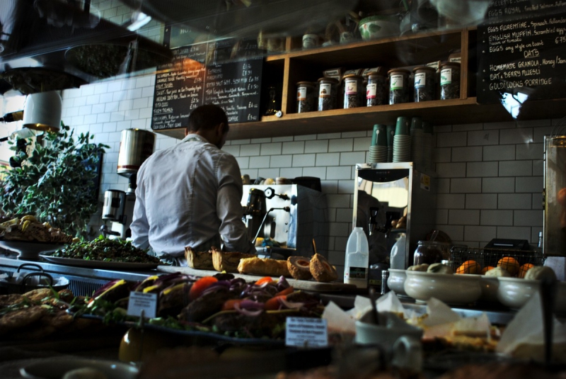 magasin-COTIGNAC-min_bar_cafe_restaurant_shop_counter_showcase_display_fresh-877172